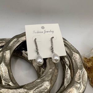 Baroque‎ Style Faux Pearl Earrings W/ Crystals NEW